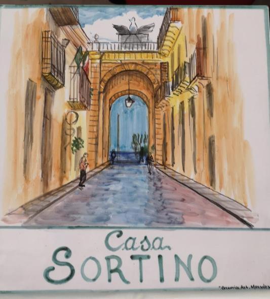 Casa Sortino. Nel Cuore Di Marsala. Villa Buitenkant foto